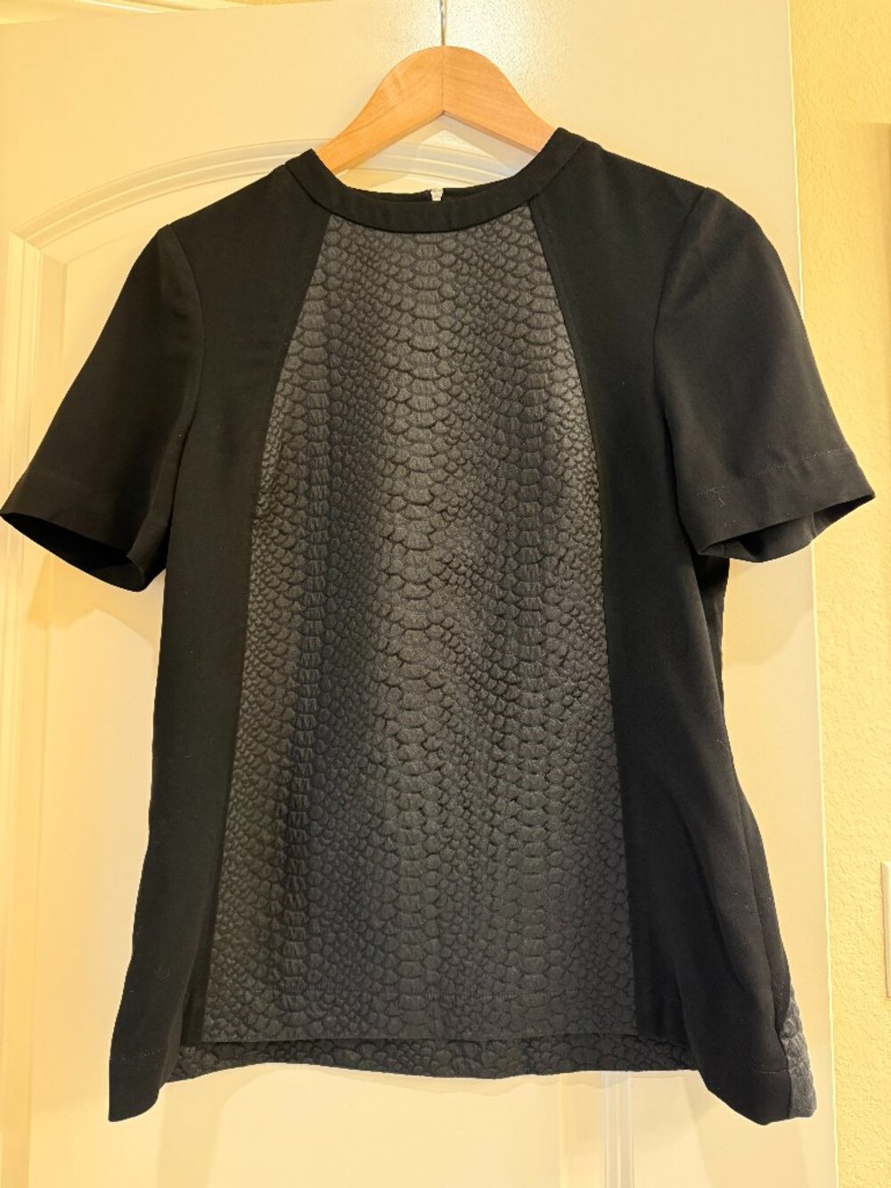 Ted Baker Short Sleeve Blouse – Size 2